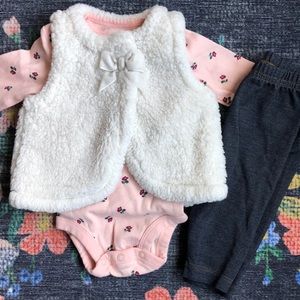 Carters Baby Girl Faux Fur Vest 3-Piece Set, Size 0-3 Months